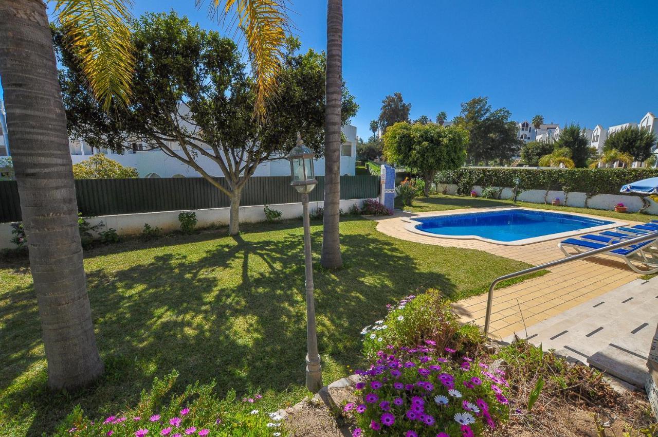 Casa Das Palmeiras By Ocvillas Albufeira Exterior photo